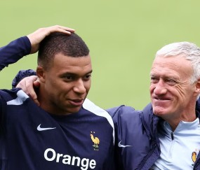 必发体育-德尚：离队后老东家夺冠是可能发生的事，姆巴佩已有很多荣誉