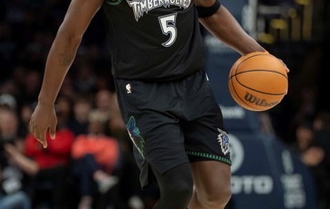 必发下载-才24岁212天！爱德华兹已飚中1289记三分 刷新NBAU26球员历史纪录